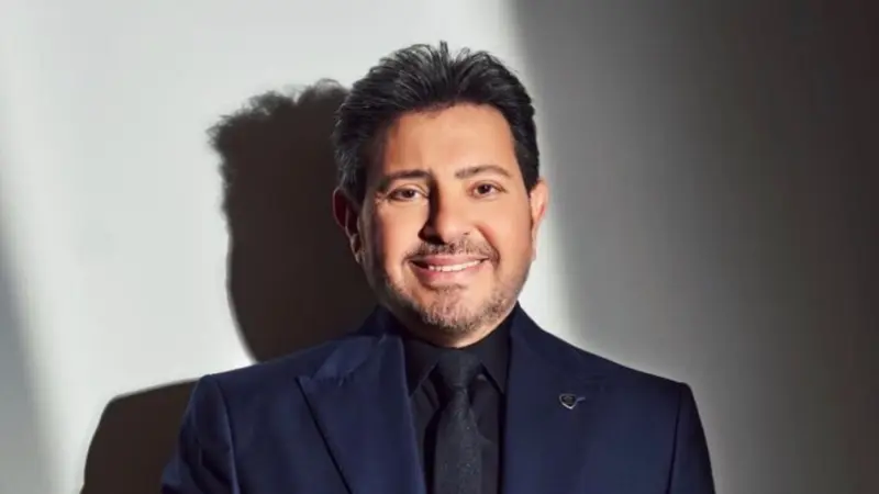 الحالة الصحية للفنان هاني شاكر تثير الجدل.. ما حقيقة وضعه الحالي؟