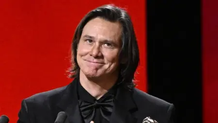 related_news_inside_blogsصور جيم كاري.. صدمة لجمهور النجم العالمي ونشطاء هل يرتدي قناعا؟