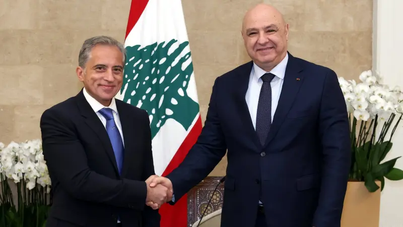 رئيس الوزراء الأردني يؤكد دعم بلاده للبنان.. ماذا قال؟