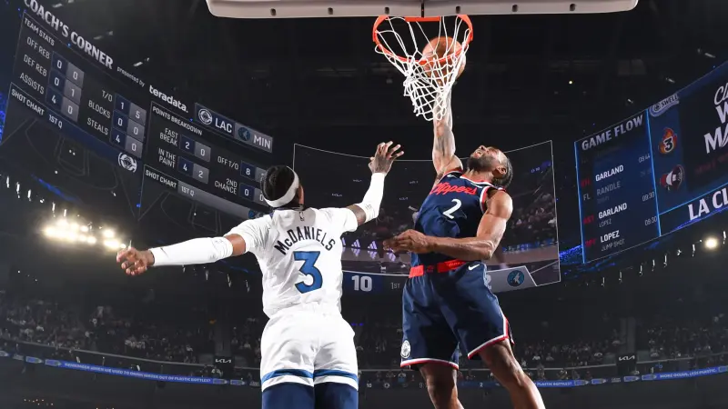 لينارد يقود كليبرز لإسقاط تمبروولفز وناغتس يسحق روكتس