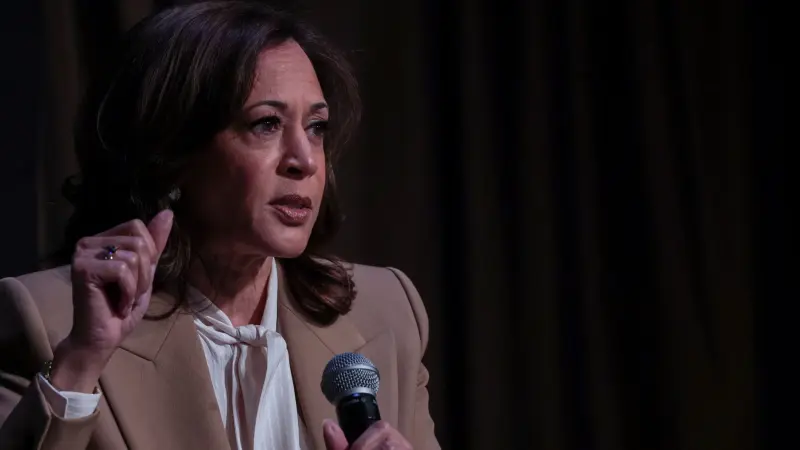 كامالا هاريس: أفكر في خوض سباق الرئاسة لعام 2028