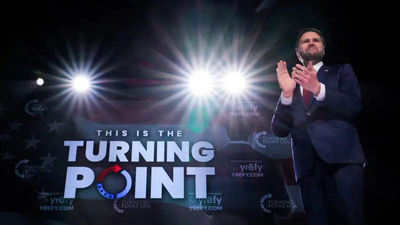 "تعثر المفاوضات".. واشنطن تدرس إلغاء سفر فانس إلى باكستان