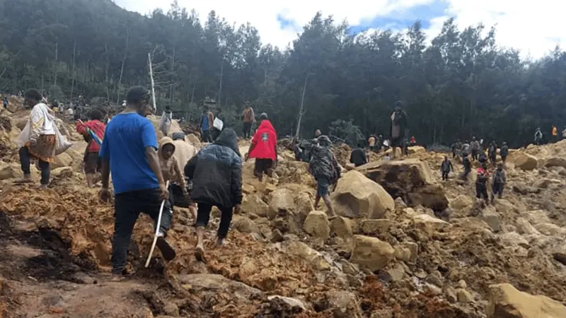 فيديو - انهيار أرضي يقتل المئات في بابوا غينيا الجديدة