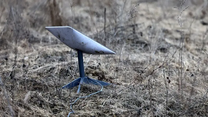 انتكاسة لموسكو.. أوكرانيا تعطل أجهزة "ستارلينك" التي تستخدمها روسيا