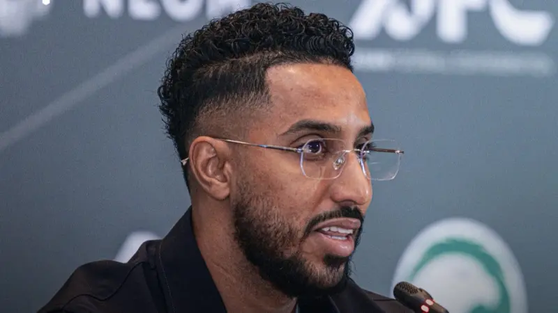 القنوات الناقلة لحفل جائزة أفضل لاعب في آسيا 2025 مع الموعد