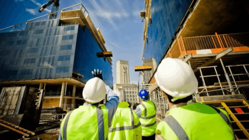 عقوبات وترحيل فوري.. 5 مخالفات ضد مخالفي القانون في السعودية