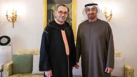 related_news_inside_blogsالشيخ محمد بن زايد يستقبل الملك محمد السادس بمقر إقامته في الرباط