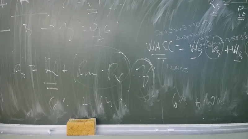 لمنع ظاهرة "غياب الخميس".. الكويت تفرض امتحانا إلزاميا