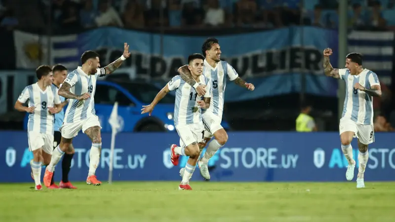 بعد تعادل بوليفيا والأوروغواي.. الأرجنتين تتأهل رسميًا إلى نهائيات كأس العالم 2026