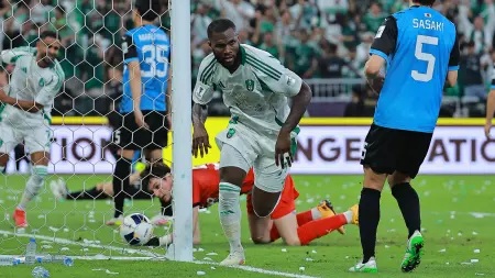 related_news_inside_blogsضغوط عائلية تهدد بقاء فرانك كيسييه مع أهلي جدة السعودي