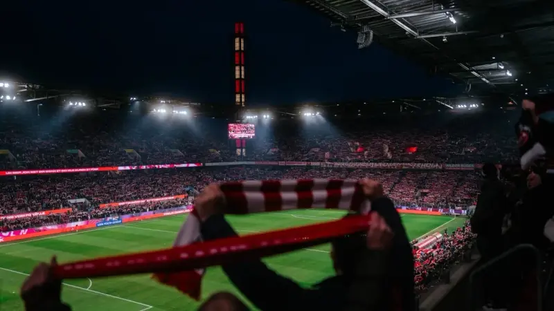 فيديو - جماهير كولن الألماني تحطم رقما قياسيا في دوري أبطال أوروبا للشباب أمام إنتر ميلان