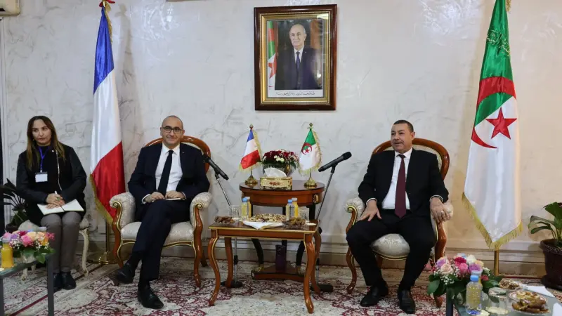 وزير الداخلية الفرنسي في الجزائر لإحياء التعاون الأمني