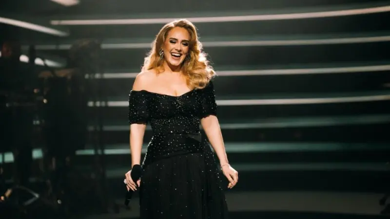 قبل استراحة طويلة.. أديل تختتم سلسلة حفلاتها في ميونخ