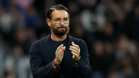 related_news_inside_blogsأربيلوا يطمئن جماهير ريال مدريد: سنواصل القتال في سباق اللقب