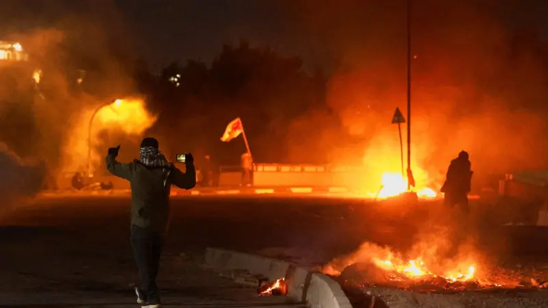 تصعيد في العراق.. استهداف قاعدة "الحشد الشعبي" في جرف النصر