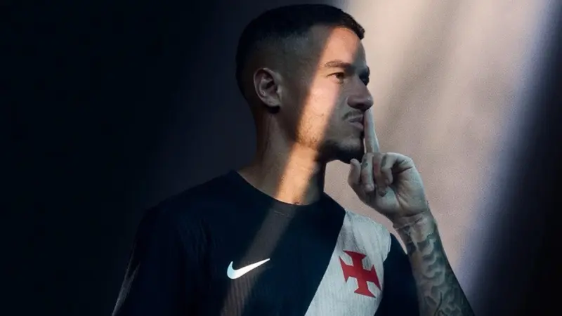 بعد فسخ عقده مع فاسكو.. حقيقة اعتزال فيليبي كوتينيو