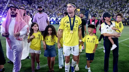 related_news_inside_blogsالدوري السعودي - ديون النصر تتخطى حاجز الـ800 ملايين ريال.. وإيقاف مؤقت للتعاقدات