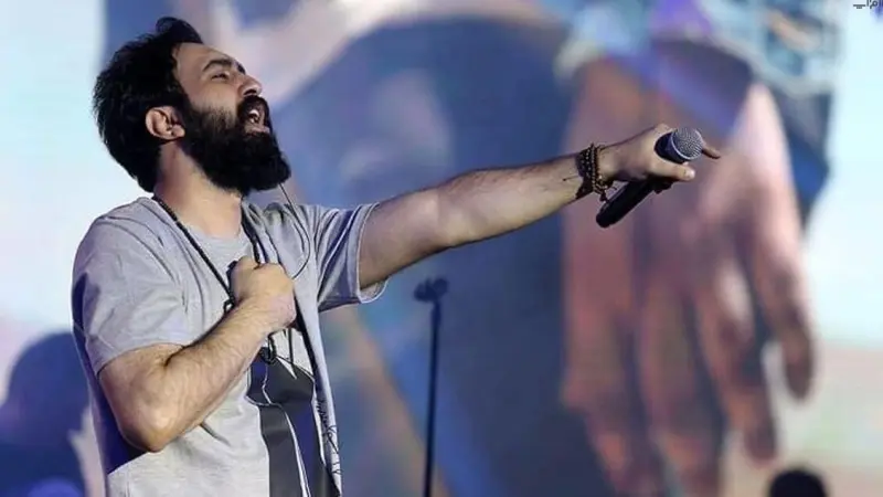 74 جلدة لمغن إيراني دعا النساء لخلع الحجاب