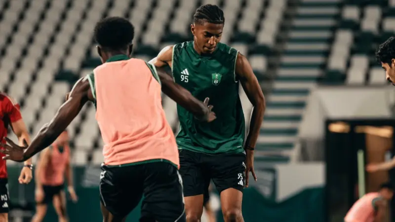 القنوات الناقلة لمباراة الأهلي اليوم ضد أبها مع موعد المباراة والتشكيلة.. الأهلي يتطلع لمواصلة صحوته