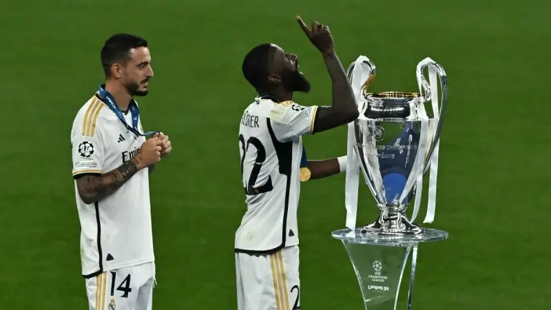 ساعة يد نجم ريال مدريد أغلى من دوري أبطال أوروبا.. ما القصة؟