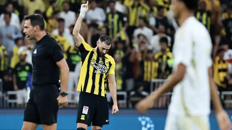 نتائج قرعة نصف نهائي كأس الملك السعودي 2024-2025 وجدول مواعيد المباريات والقنوات الناقلة