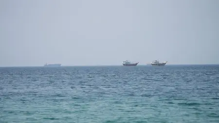 اتفاق وشيك بين عمان وإيران حول مضيق هرمز