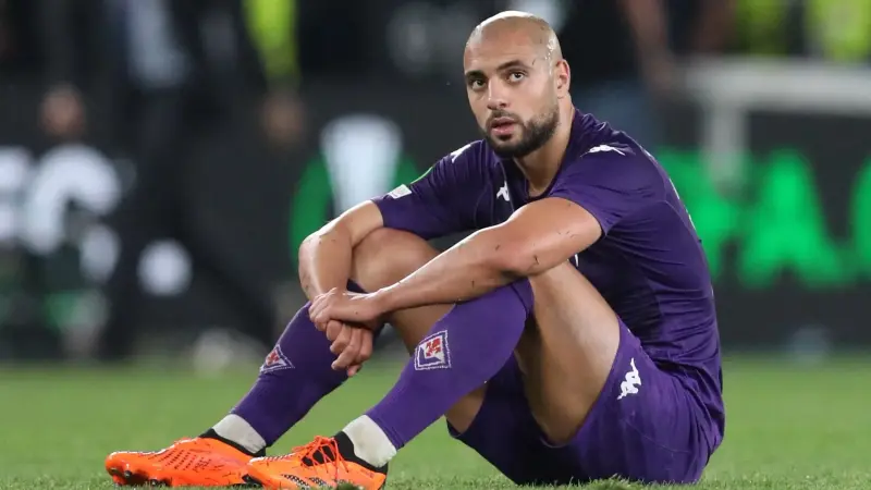 كم يبلغ راتب سفيان أمرابط مع مانشستر يونايتد الإنجليزي؟