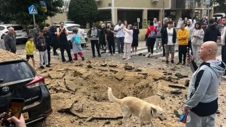 related_news_inside_blogsشاهد.. صاروخ إيراني يضرب 7 بنايات في إسرائيل