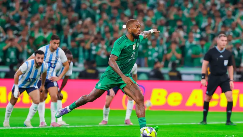 القنوات الناقلة لمباراة الأهلي ضد الحزم في الدوري السعودي مع الموعد والتشكيلة