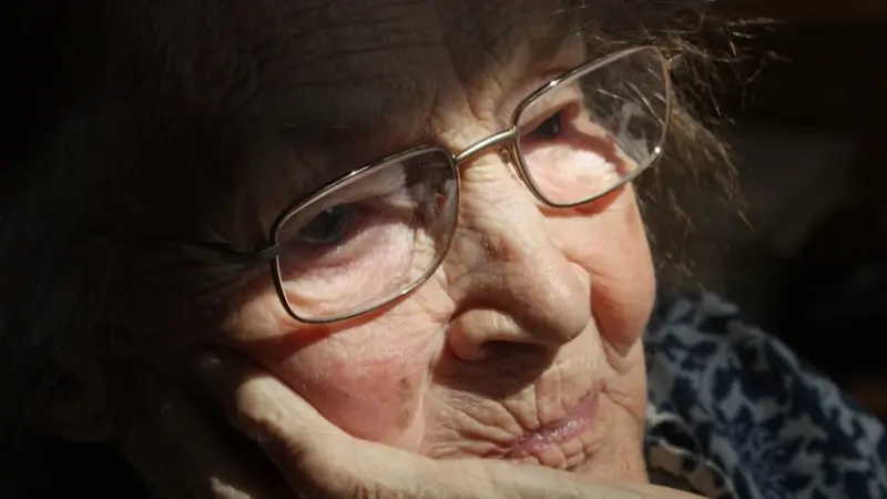 علماء: علاج مناعي قد يمنع تقدّم مرض الزهايمر