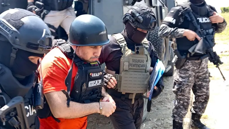 "بلا رحمة".. الإكوادور تسلّم أميركا زعيم أخطر عصابة لتهريب المخدرات