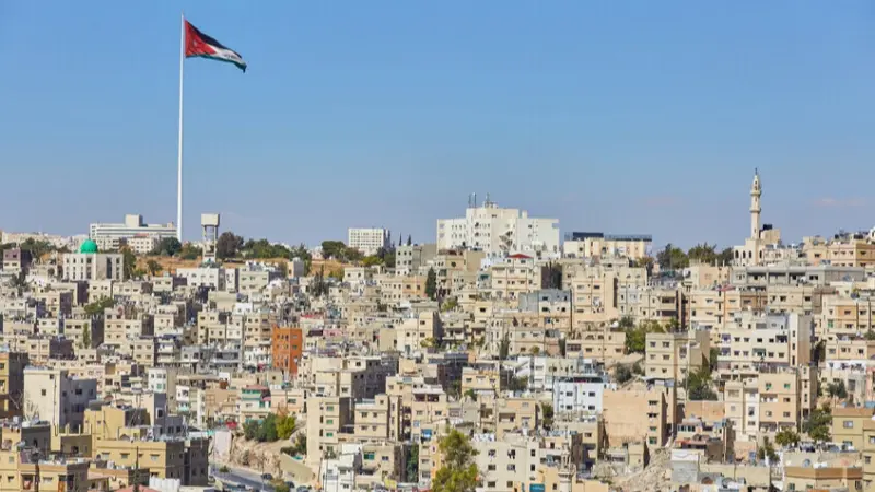 زيادة الرواتب في الأردن.. 30 دينارًا شهريًا لفئات محددة