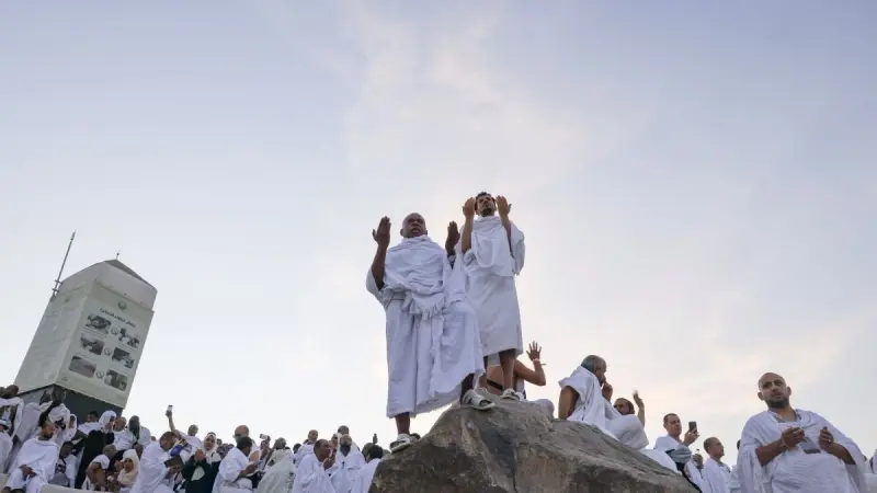 صور - أول حالة ولادة في مشعر عرفات 2025.. هذه جنسية الأم