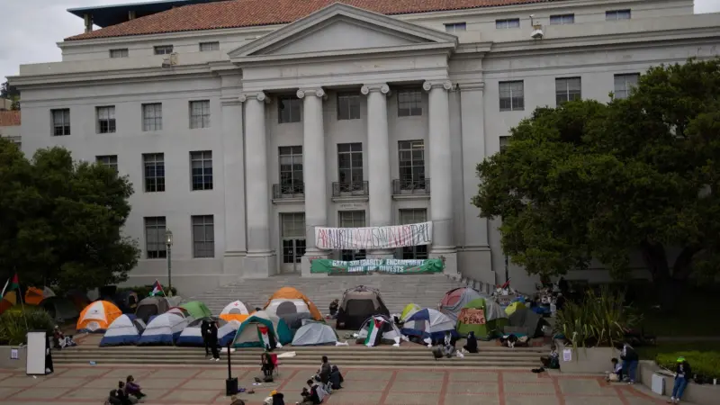 حكم جديد ضد إدارة ترامب في قضية ترحيل مؤيدين للفلسطينيين بالجامعات