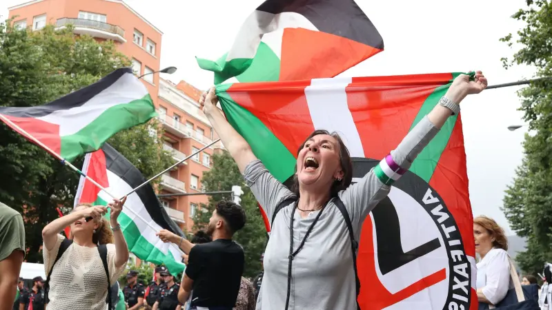 بسبب احتجاجات فلسطين.. تعزيزات أمنية غير مسبوقة في طواف إسبانيا