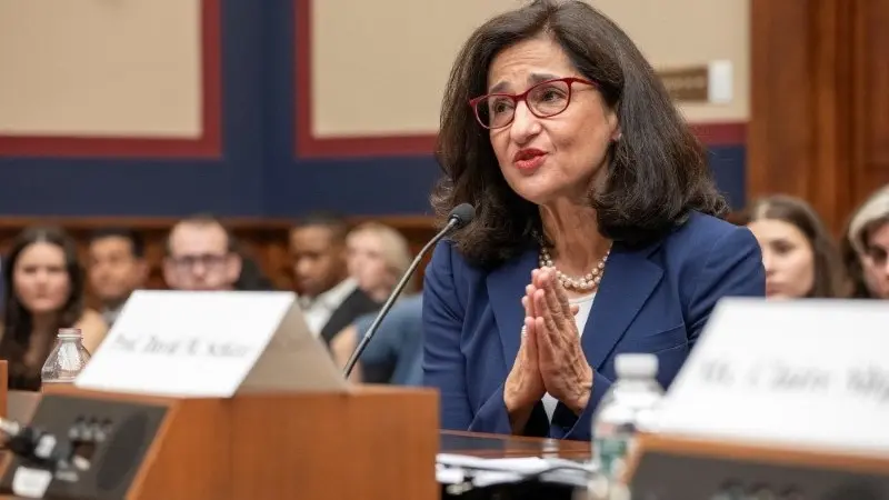 استقالة رئيسة جامعة كولومبيا بعد أشهر من الاحتجاجات المرتبطة بحرب غزة