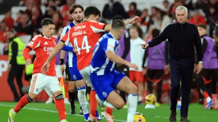 related_news_inside_blogsفيديو - طرد جديد.. مورينيو ينفعل بسبب اتهامه بالخيانة