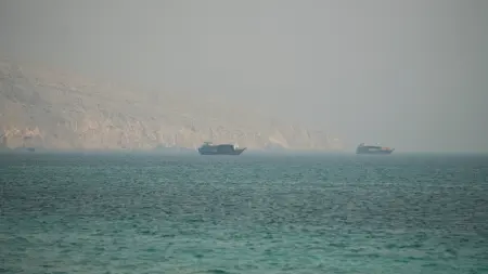 أميركا توجه تهديدا لإيران إذا لم تقر علنا بفتح هرمز