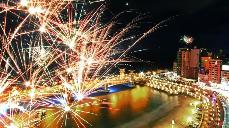 أغرب احتفالات رأس السنة حول العالم.. الإسكندرية ستدهشك