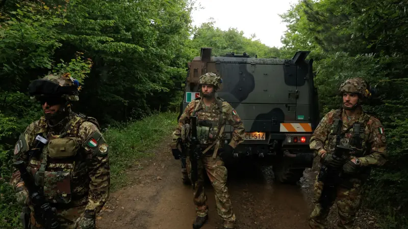 صربيا توقف عناصر من شرطة كوسوفو وبريشتينا تتهمها بـ"خطفهم"