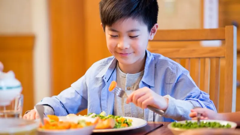 دراسة: ذكرياتنا مع الطعام تؤثر في كمية الغذاء التي نستهلكها