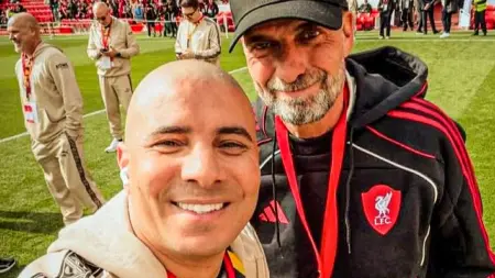 related_news_inside_blogsفيديو - محمد زيدان يسرق الأضواء.. هدف مصري يعيد الذكريات في ليلة أساطير ليفربول ودورتموند