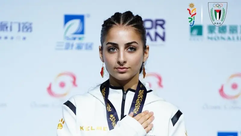 فيفيان عليص.. البطلة التي أهدت فلسطين ذهبية تاريخية في الألعاب الآسيوية للشباب