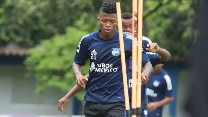 فيديو - إنقاذ عائلة لاعب إكوادوري بعد عملية اختطاف مرعبة