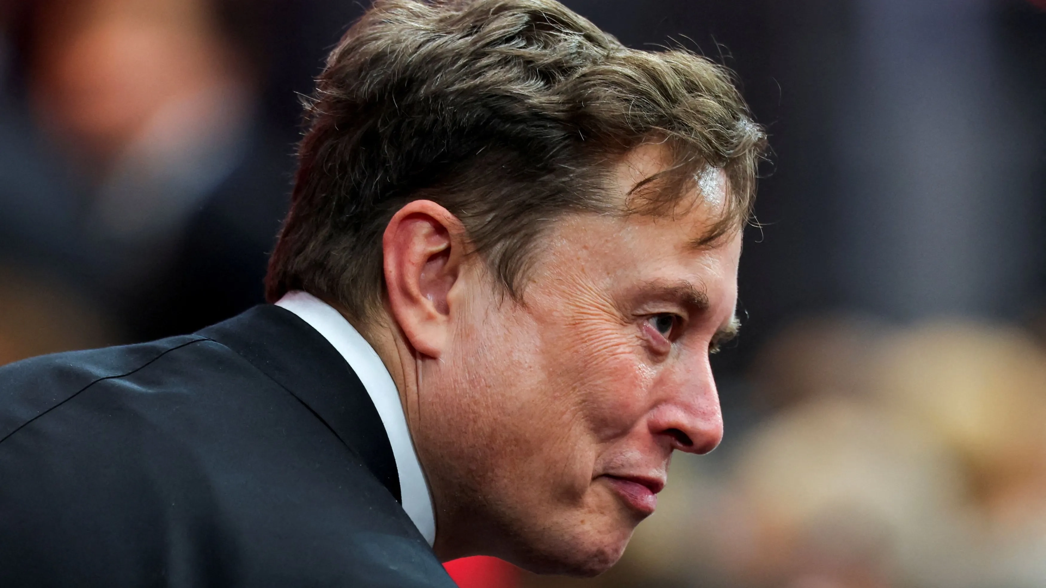 "السجن مسألة وقت".. إيلون ماسك يعلق على صور إبستين الجديدة 