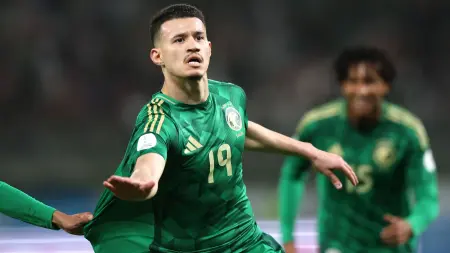 related_news_inside_blogsأزمة متصاعدة بين الهلال والنصر بسبب عبد الله الحمدان