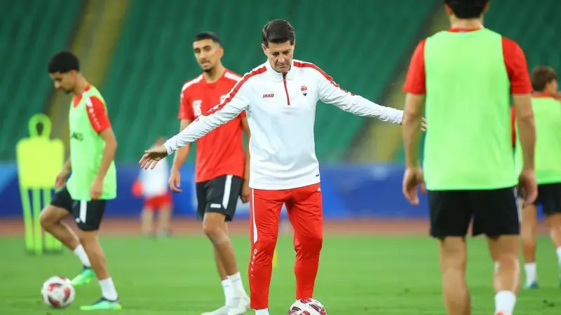 تشكيلة منتخب العراق أمام الفلبين اليوم.. كساس يصطدم بغياب أيمن حسين وعلي الحمادي