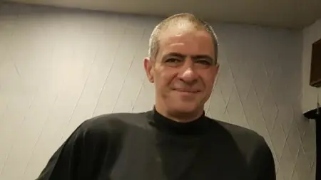 related_news_inside_blogsمن هو الشاعر هاني الصغير وما سبب وفاته؟ غنى له عمرو دياب والجسمي