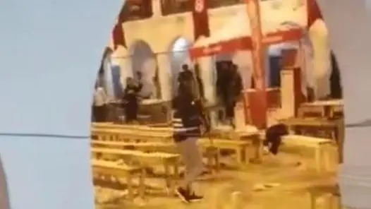 فيديو - إطلاق نار بالقرب من كنيس يهودي في جزيرة جربة التونسية