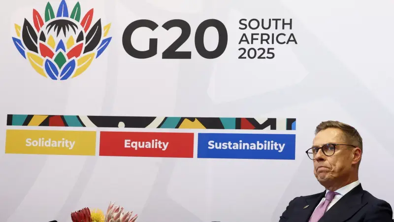 الرئيسي الفنلندي يشيد بمحاولات ترامب لإنهاء الحرب في أوكرانيا